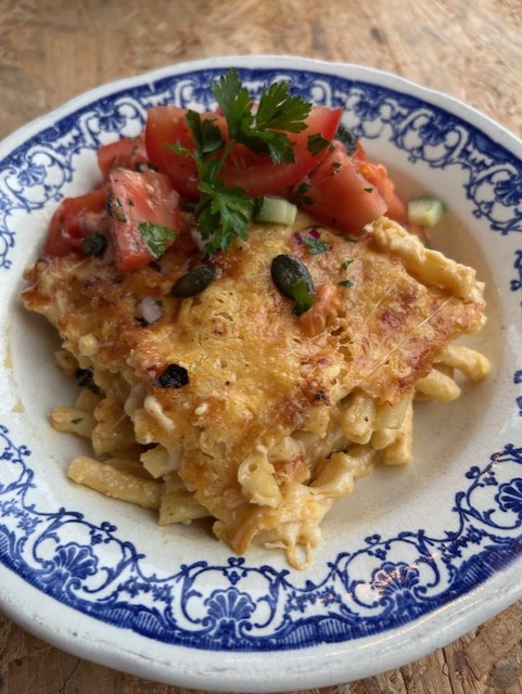 Mac&Cheese met een frisse tomatensalade