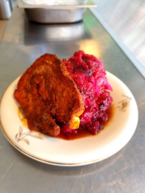 Stamppot geroosterde rode biet met een speklap en jus