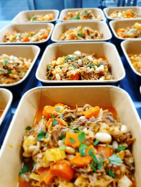 Goedgevulde cassoulet, Franse bonenschotel met vlees van het Elburgs scharrelvarken, slagers rundvlees en lekker veel groenten